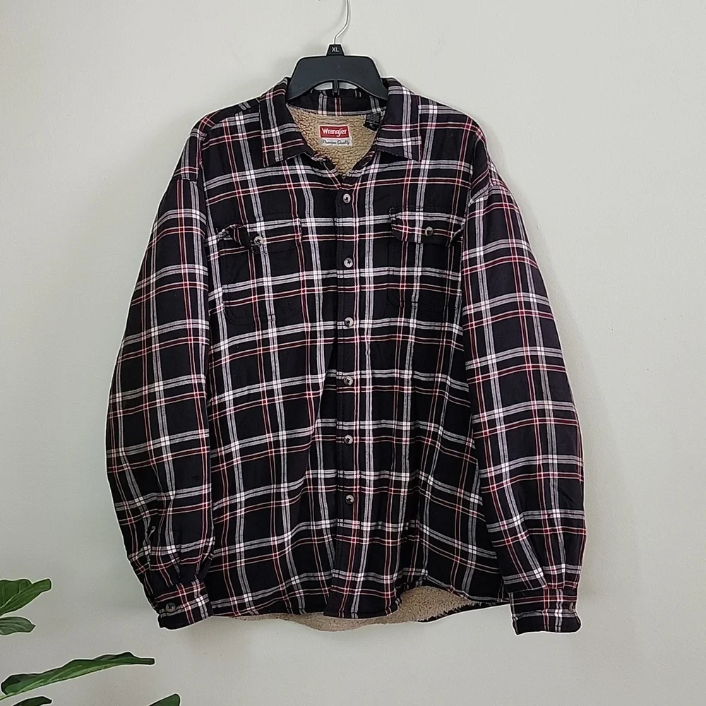 Wrangler sherpa lined button down shacket, Red Cream black, mens XL